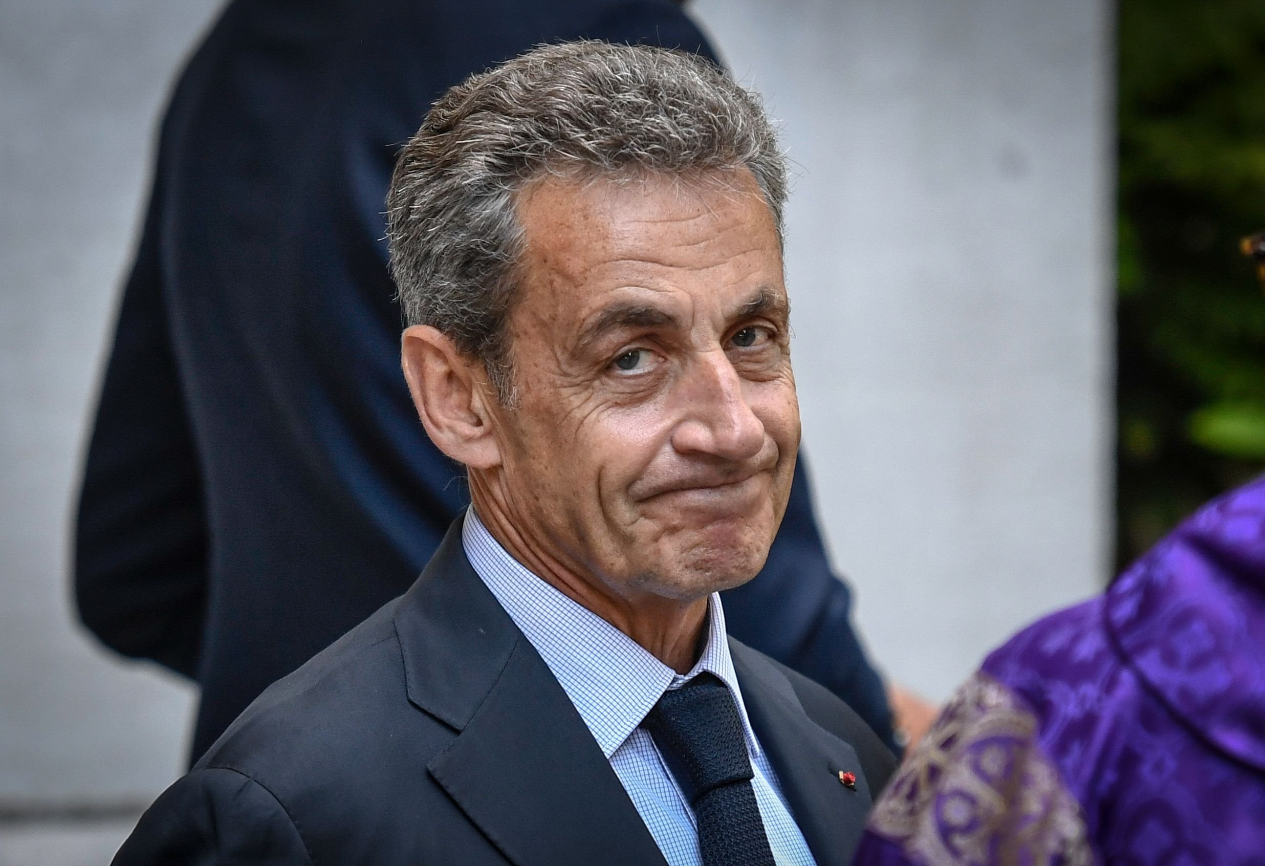 Ish presidentit Nicolas Sarkozy i hiqet medalja e Legjionit të Nderit për shkak të dënimit për korrupsion