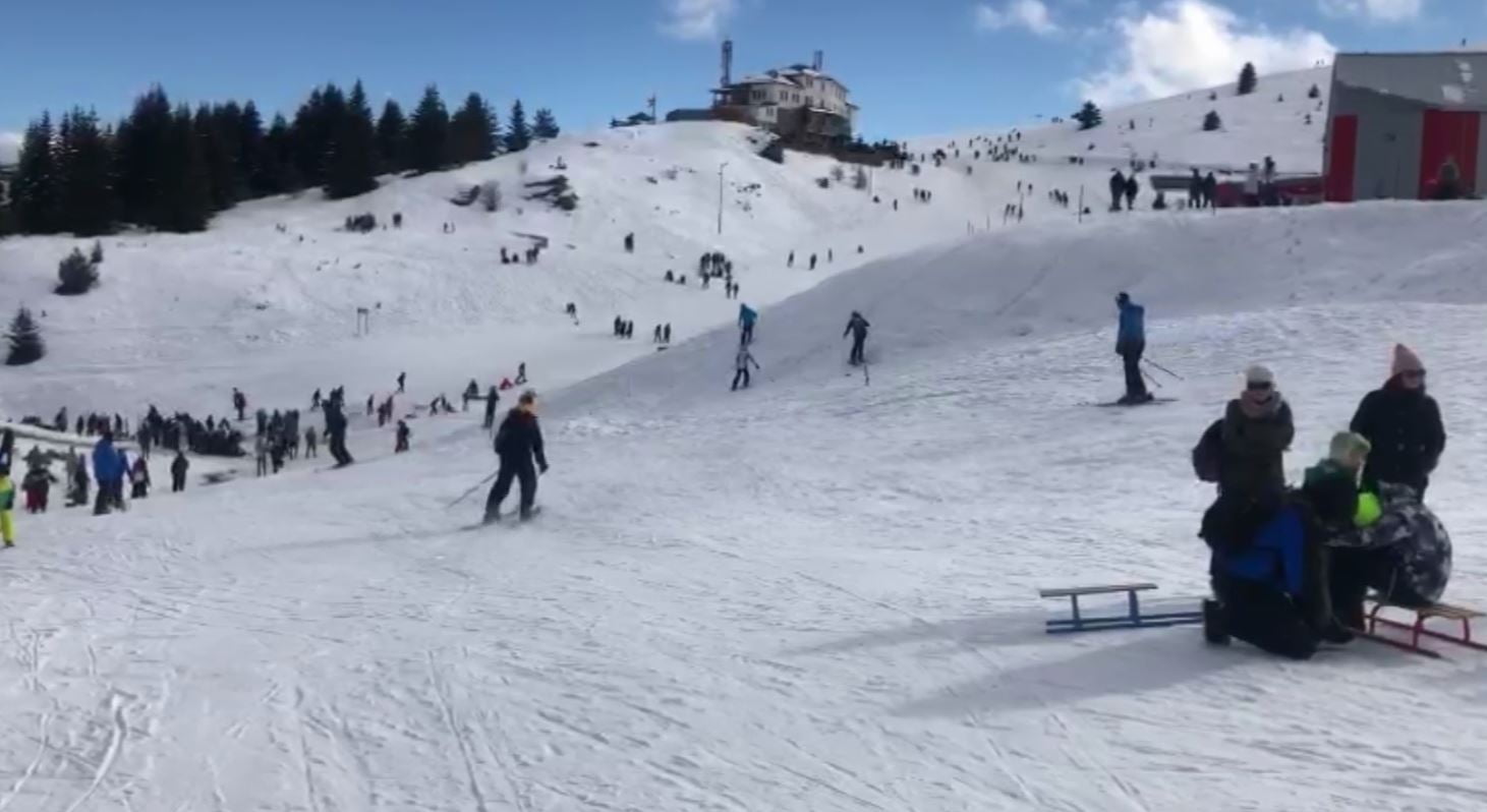 Nis zyrtarisht sezoni i skijimit në Kodrën e Diellit