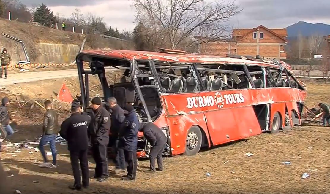 Llaskarca  Policia në kërkim të Remzi Miftarit  i dënuar me 10 vjet burg për aksidentin ku humbën jetën 16 persona