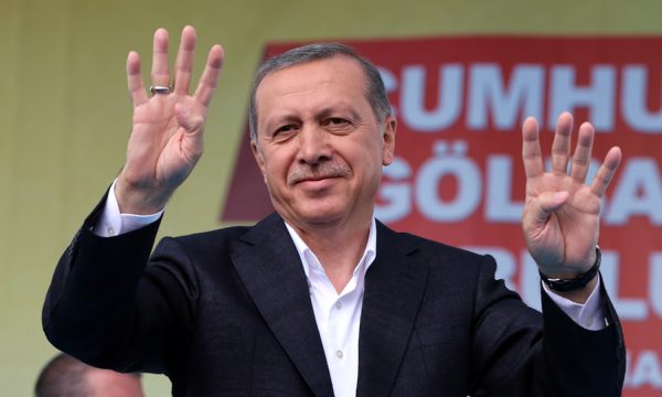 udheheqesit-boterore-kane-filluar-te-urojne-erdoganin-per-fitoren
