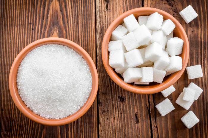 Sasia e sheqerit që duhet konsumuar gjatë ditës bazuar në moshë