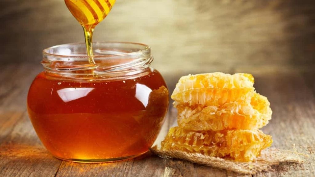 Ja pse duhet të hani mjaltë dhe hudhër me stomakun bosh
