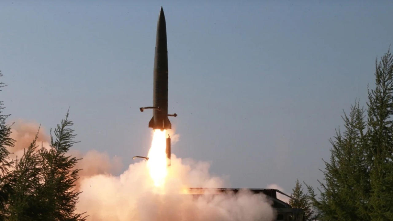 Koreja Veriore: Lëshimi i raketës kishte qëllim të 