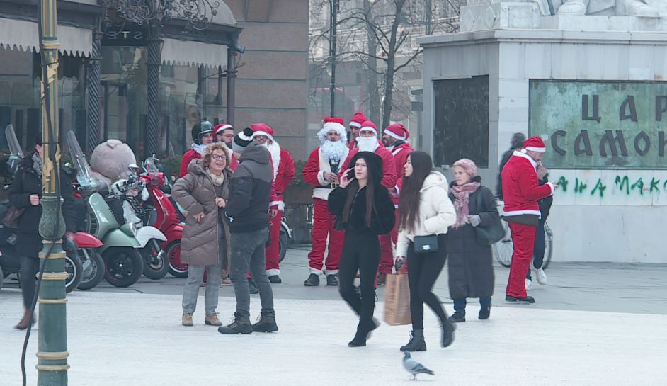 A është e dëmshme për fëmijët të besojnë te Babagjyshi i Vitit të Ri 