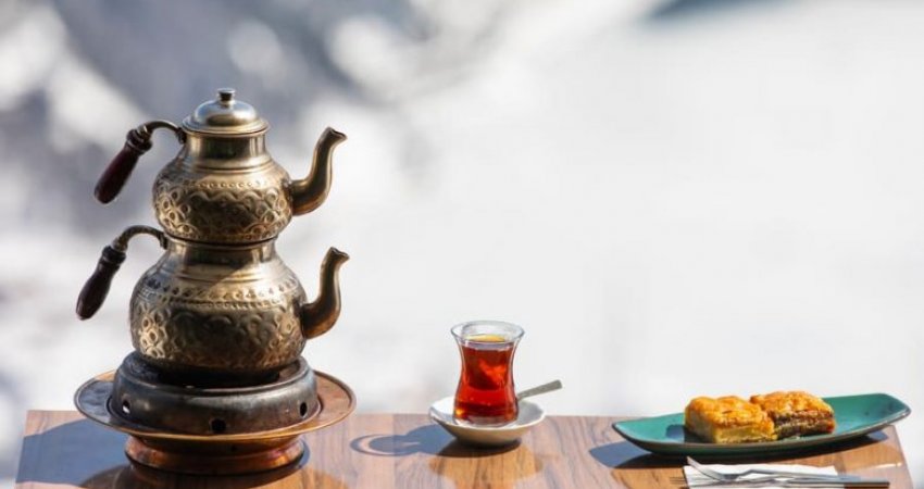 A e dini pse në Turqi pihet më së shumti çaji se kudo tjetër në botë 