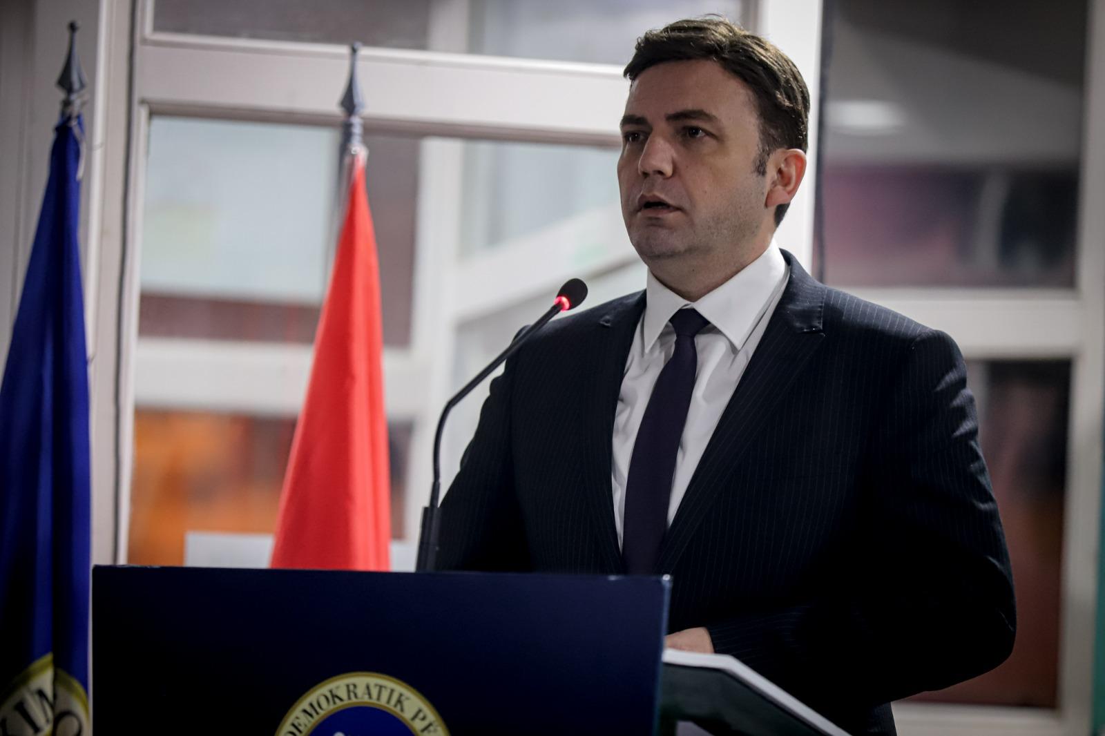 osmani-vmro-ja-dergon-emisare-per-t-i-permiresuar-marredheniet-me-qellim-te-bashkepunimit-te-ardhshem-ne-qeveri