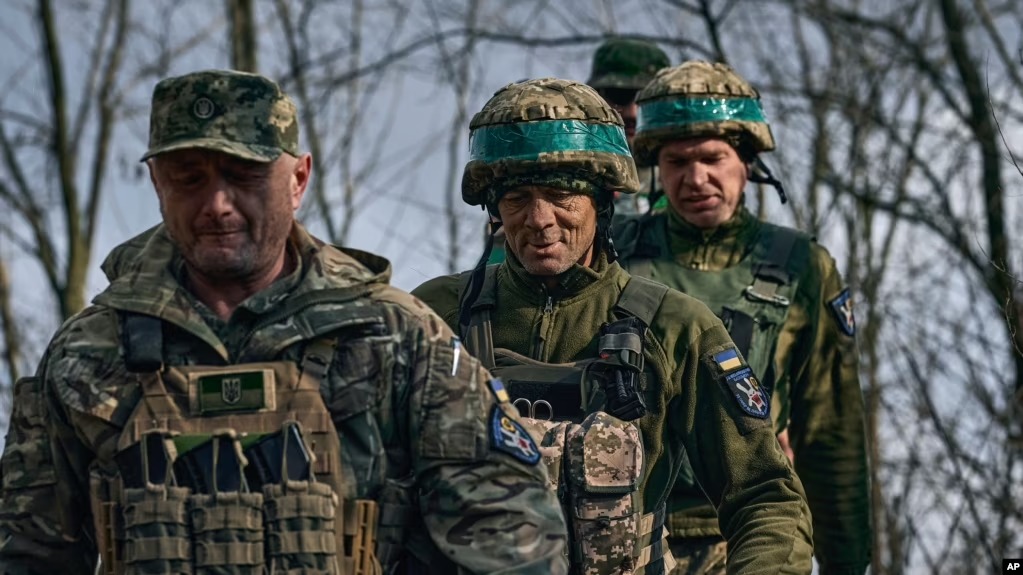 Hyn në fuqi ligji ‘përçarës’, Ukraina mobilizim ushtarak masiv kundër ofensivës ruse