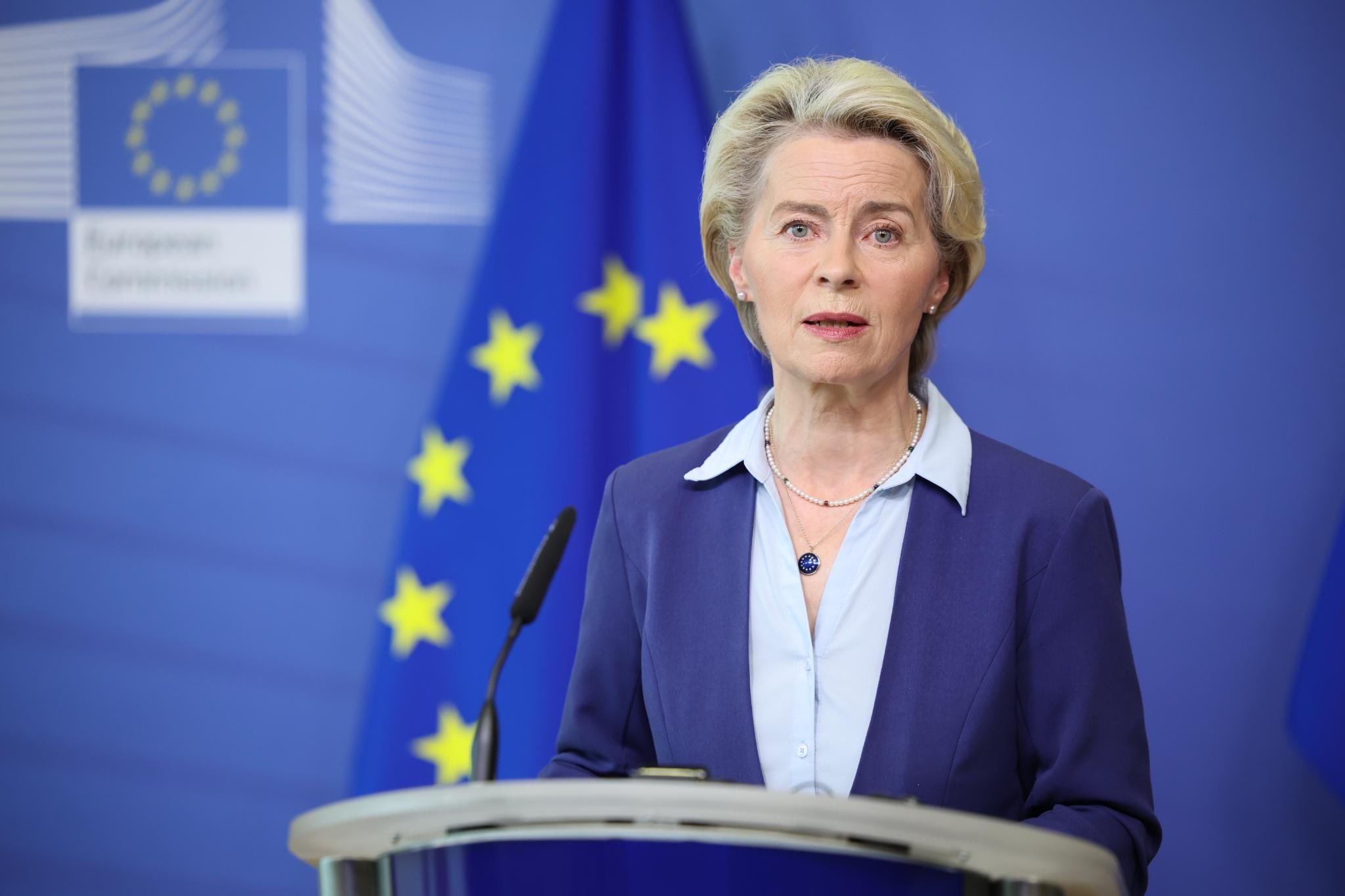 Von der Leyen mbështet protestuesit në Iran  Protestat kundër qeverisë të vazhdojnë