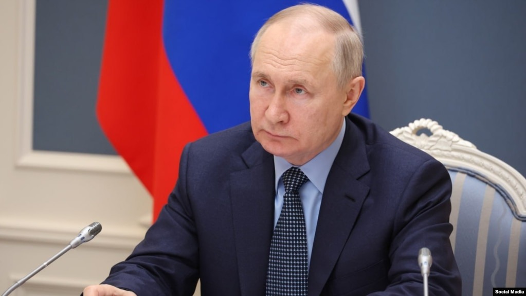 Largoi ‘kumbarin’ që e rriti në KGB, çfarë po sinjalizon Putin?