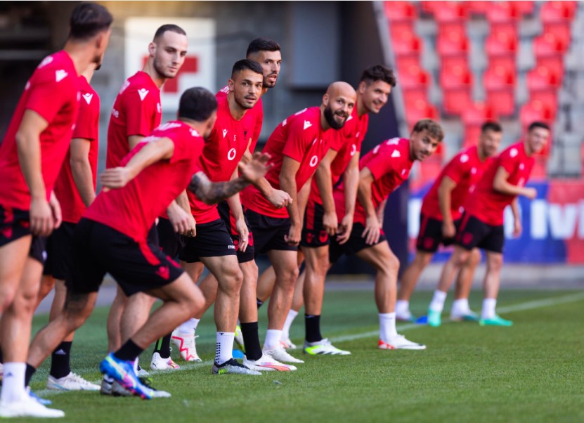 talenti-i-kuqezinjve-ne-formacionin-me-te-mire-ne-kualifikueset-e-boterorit-2026