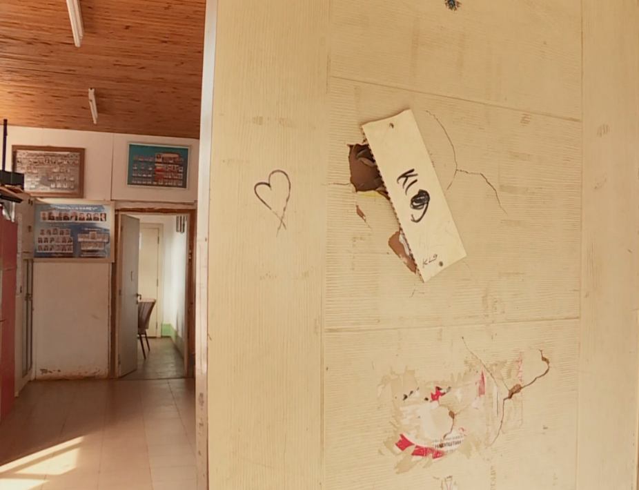 Fillimi i gjysmëvjetorit të dytë shkollor e gjen fshatin Nerovë të Komunës së Krushevës në kushte alarmante për mësim