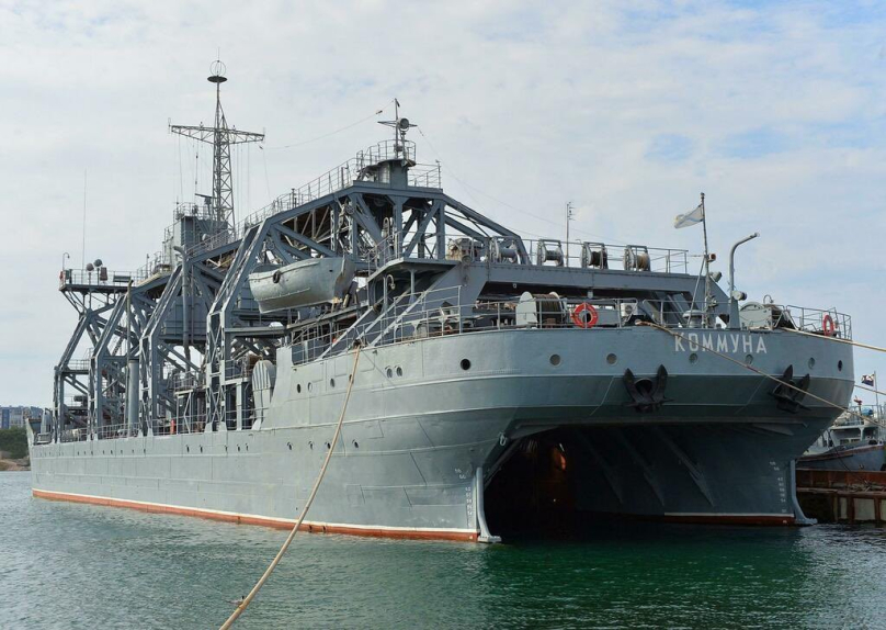 Ukrainasit goditën flotën e Putinit – anija më e vjetër detare në botë u paaftësua!