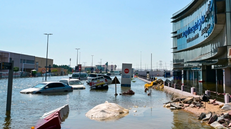 Përmbytjet apokaliptike, që shkundën “qytetin e përsosur”
