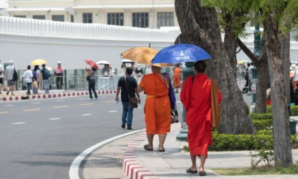 Vapa rekord për muajin prill në Myanmar, temperatura shkon në 48.2 gradë
