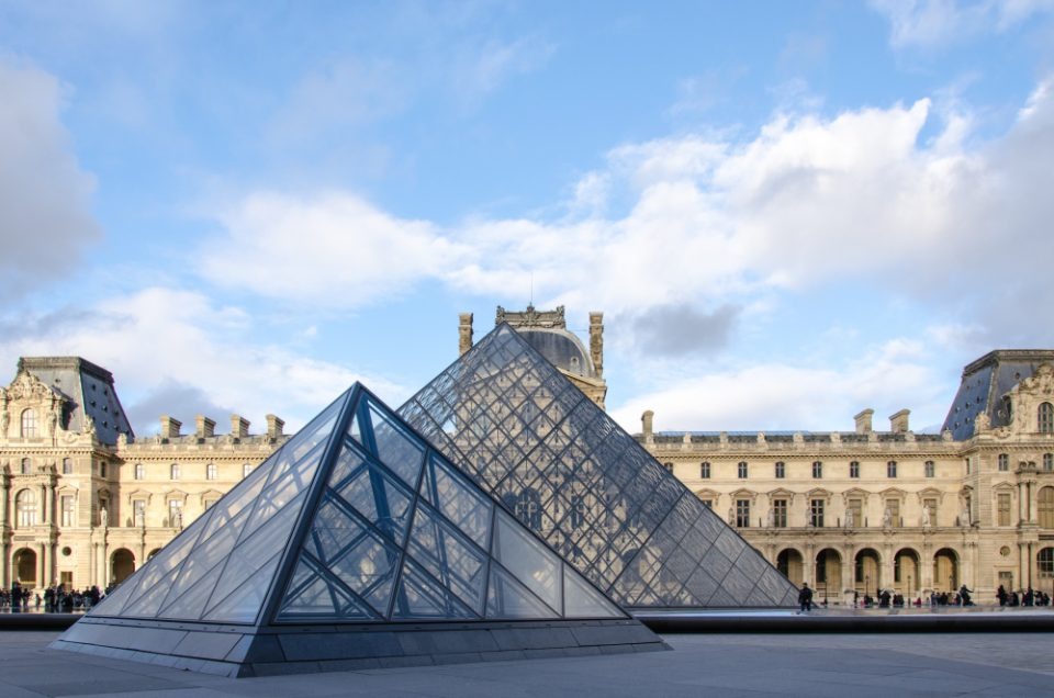 Luvri do të eksplorojë mundësinë e ekspozimit të Mona Lizës në një dhomë të veçantë