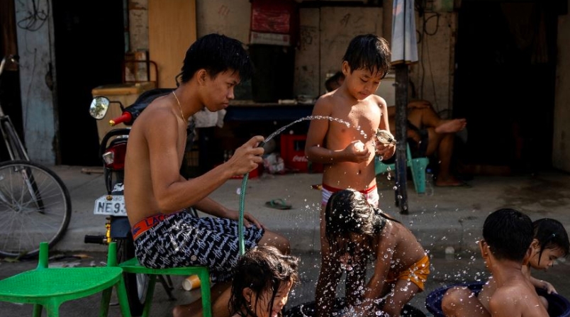 Vala e të nxehtit prek Azinë/ Alarm shëndetësor për miliona njerëz, mbyllen shkollat