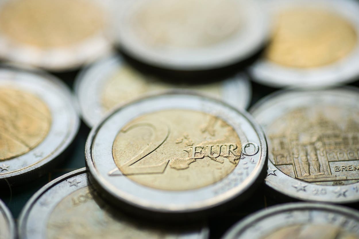 Kapet një bandë e çuditshme kineze: Kanë falsifikuar monedhat dy euro?!
