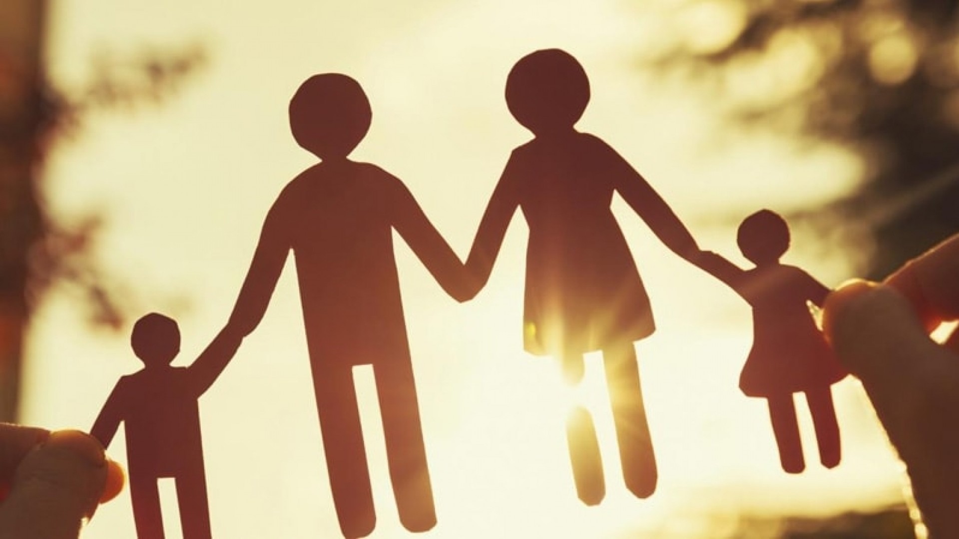 “Dita e familjes”, ekspertët: Çiftet e reja më shumë rëndësi i japin karrierës