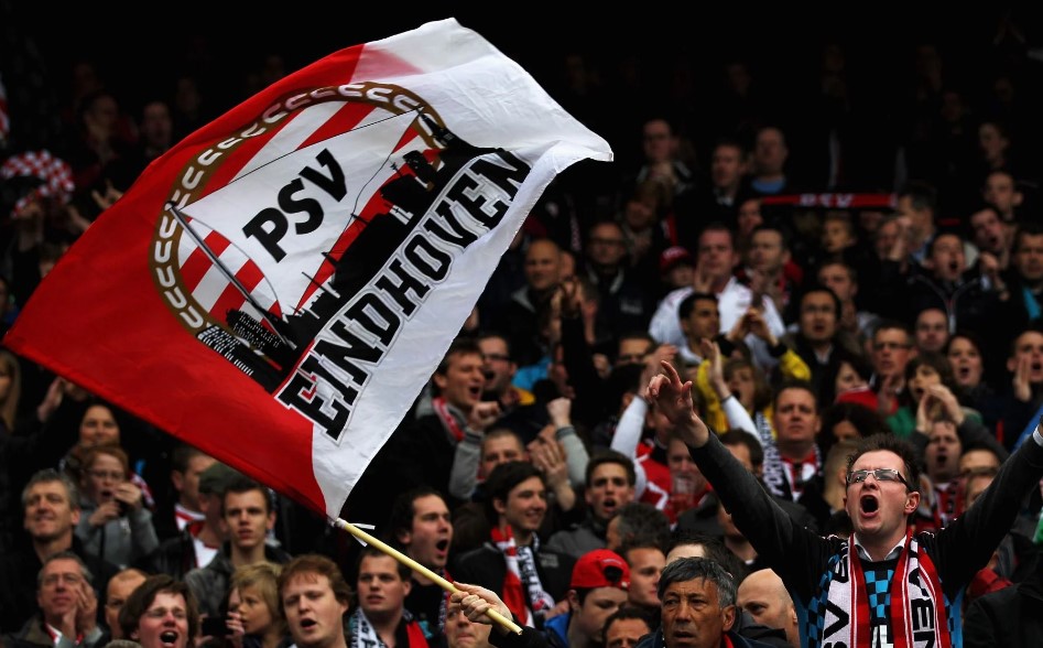 PSV Aindhoveni, kampion me diferencë të madhe ndaj rivalëve
