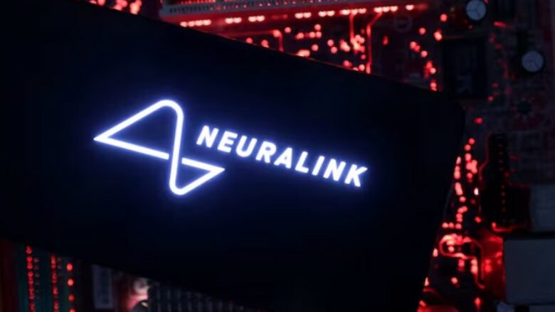 neuralink-deshiron-te-lidh-cipin-e-tij-te-trurit-me-nje-krah-robotik