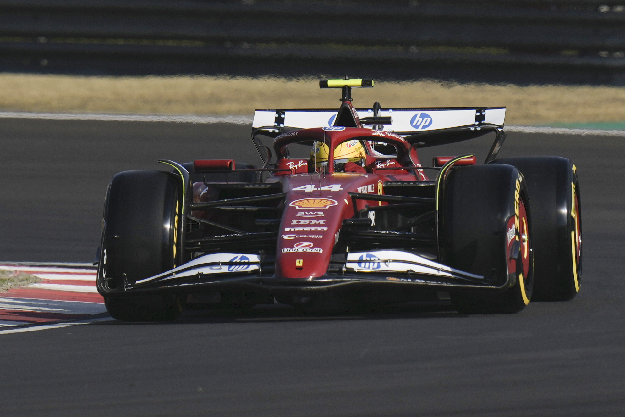 luis-hamilton-nje-vit-i-veshtire-por-sinqerisht-e-prisja