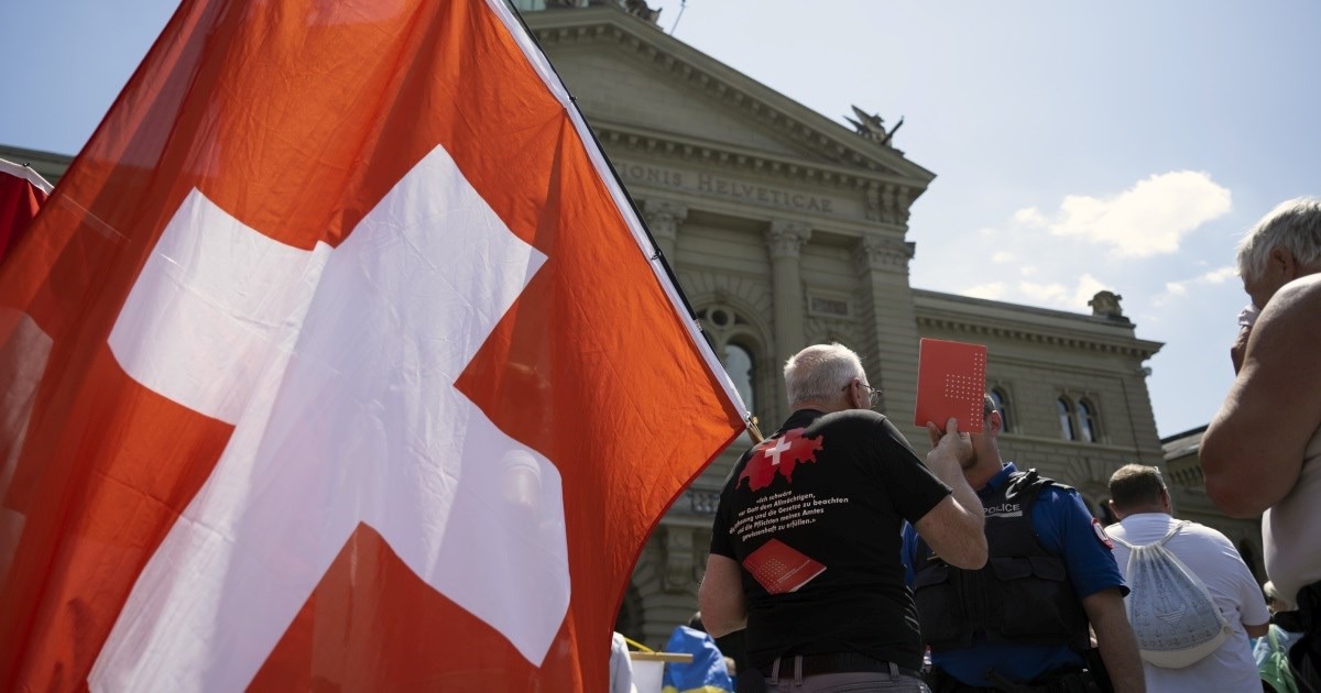 Votuesit zviceranë kundërshtojnë taksën mbi super të pasurit me 79  të votave