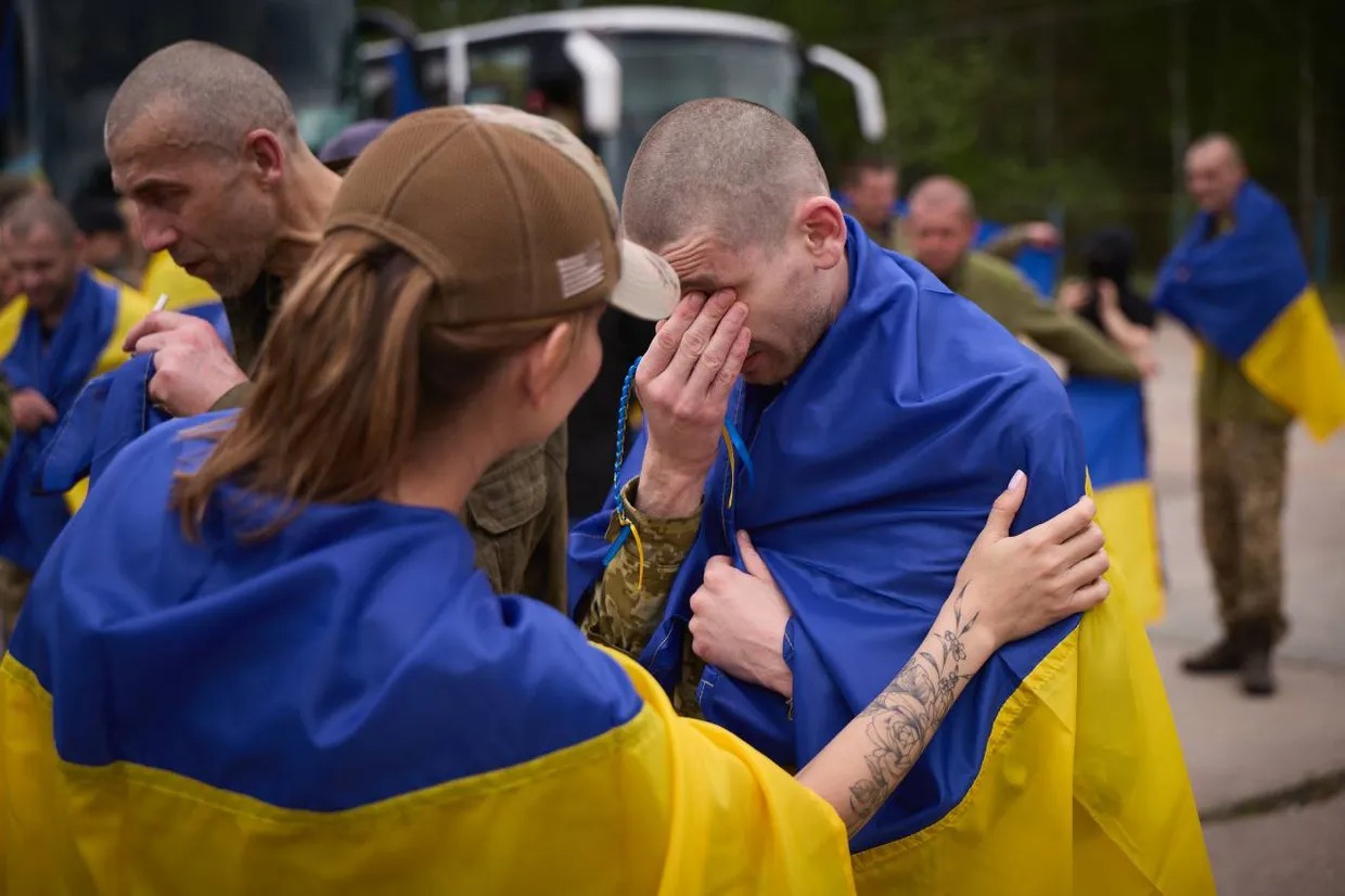 Rusia dhe Ukraina kompletojnë këmbimin më të madh të të burgosurve që nga fillimi i luftës