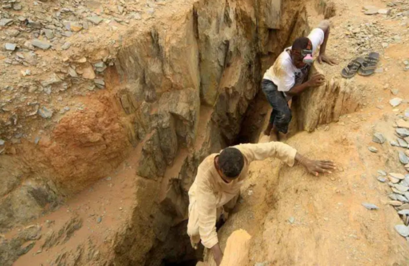 Njëmbëdhjetë të vdekur dhe shtatë të plagosur nga shembja e një miniere ari në Sudan