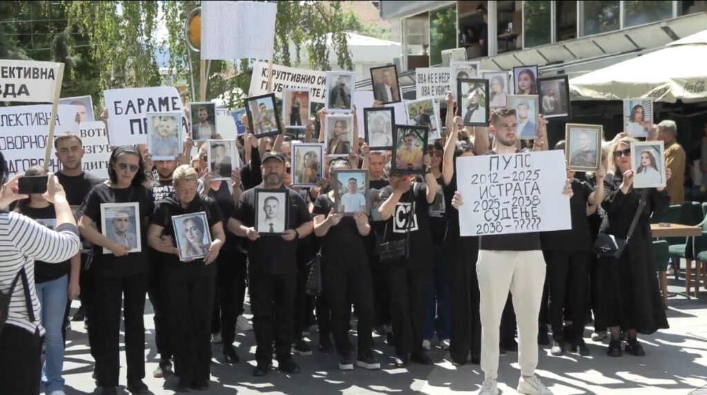Marshi i tridhjetë protestues  Marshi për engjëjt  në Shkup