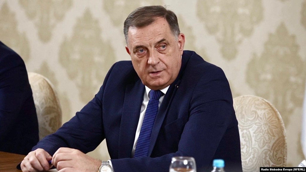 milorad-dodik-shkarkohet-nga-detyra-si-president-i-republika-srpska-pas-konfirmimit-te-denimit-me-burg