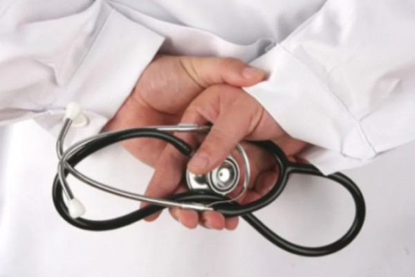 300 specializantë presin punësim