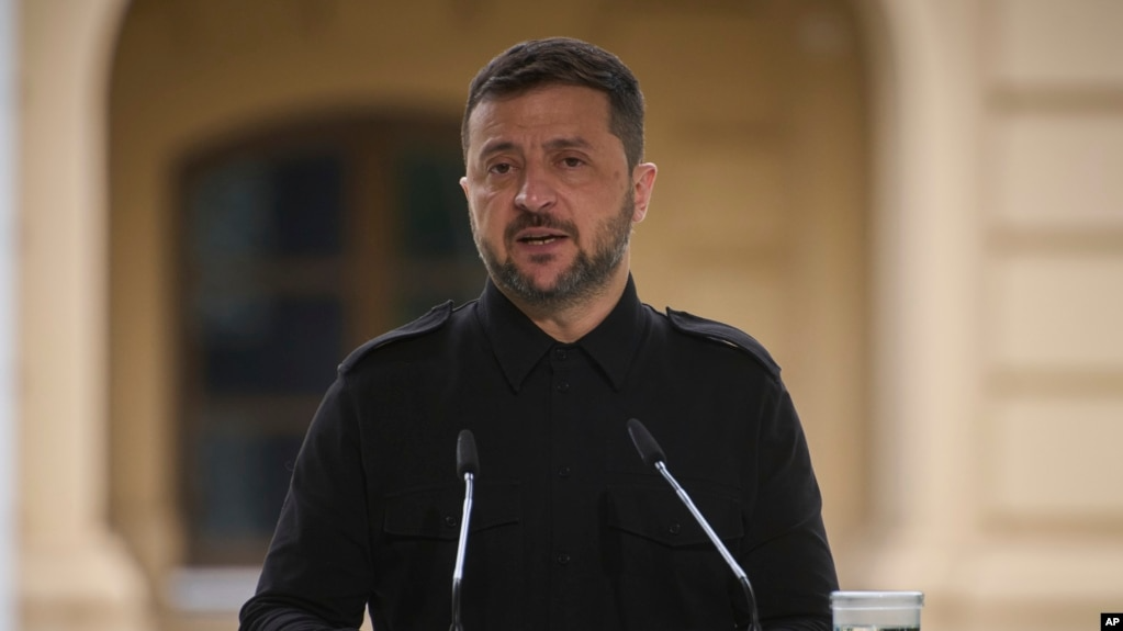 Zelensky takohet sot me liderët evropianë në Londër