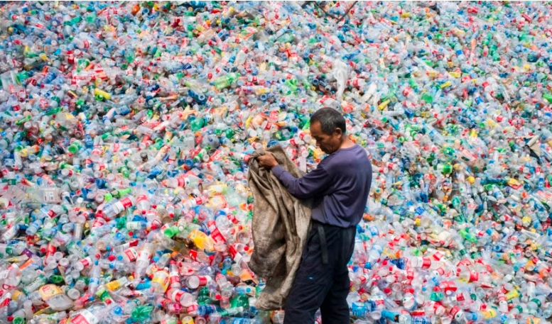 Kina  prodhuesja më e madhe e plastikës në botë
