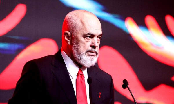 te-henen-shqiperia-cel-gjithe-grupkapitujt-te-negociatave-me-be-ne-bruksel