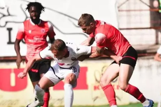 Derbi në Strugë pa fitues  sistemi VAR anulon dy gola për Struga Trim Lum
