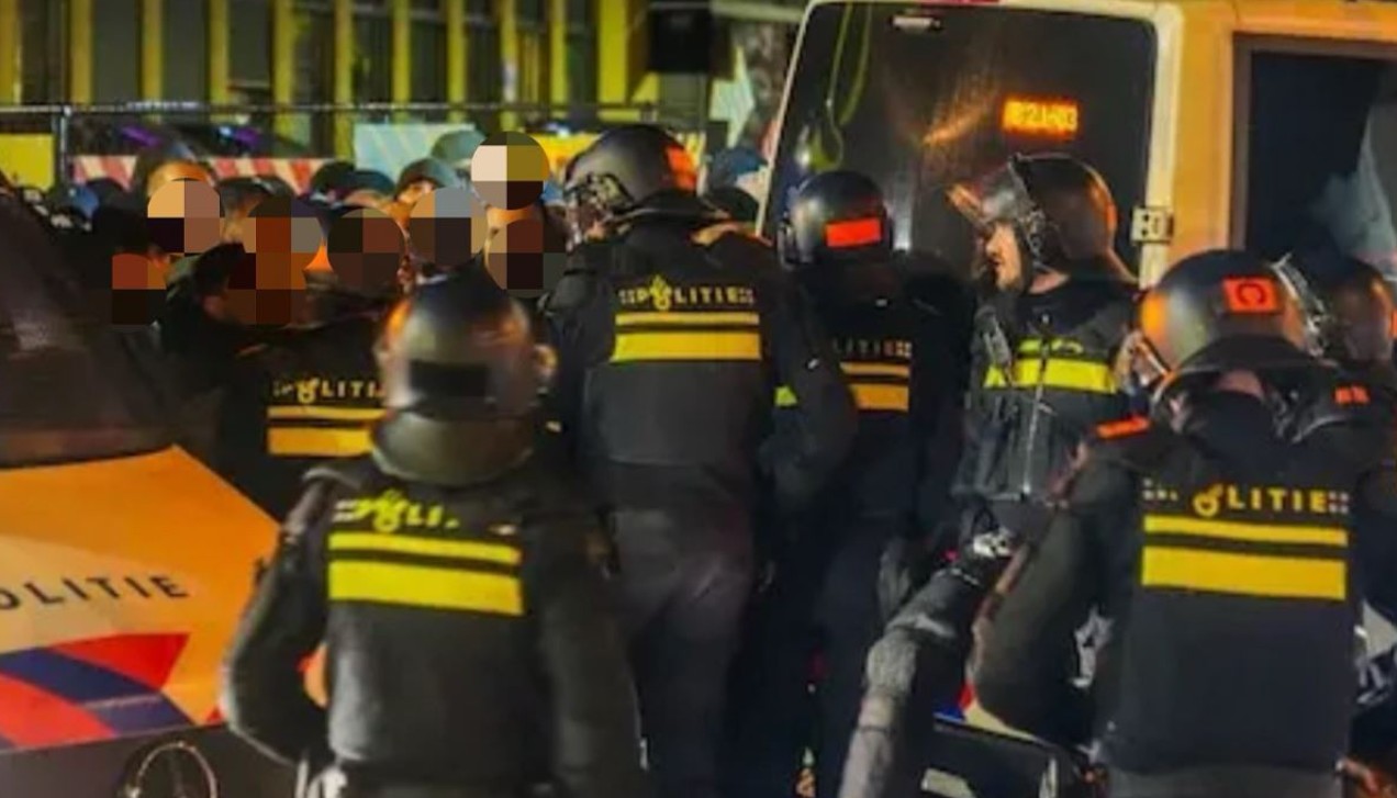 Policia holandeze arreston 180 tifozë të Napolit  para ndeshjes me PSV në