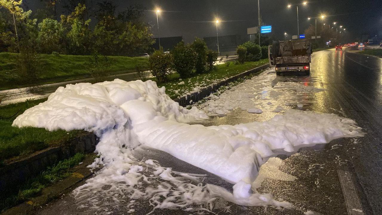 Shkumë kimike në Shkup  Inspektorati merr mostra  priten gjoba me mijëra euro