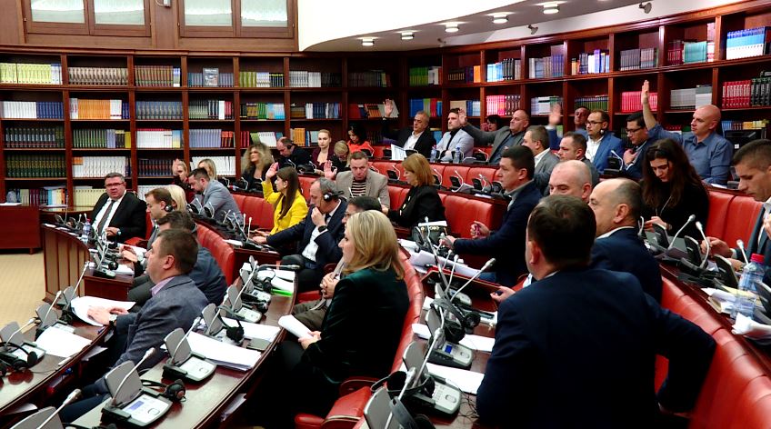  Buxheti 2026   UNT ja dhe Sheshi  Skënderbeu   dy pikat për të cilat u përplasën pushteti dhe opozita