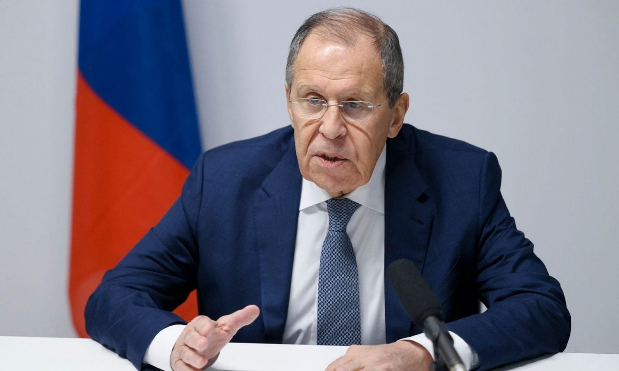 Rusia mohon testet bërthamore  Lavrov i përgjigjet Trump  Mund të na kontrolloni  jemi gati për bisedime