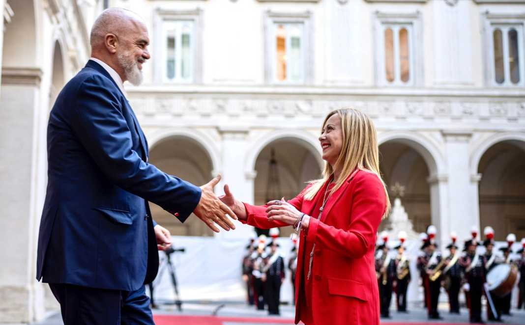 Mbledhja Shqipëri Itali në Romë  Rama  16 marrëveshje të reja bashkëpunimi