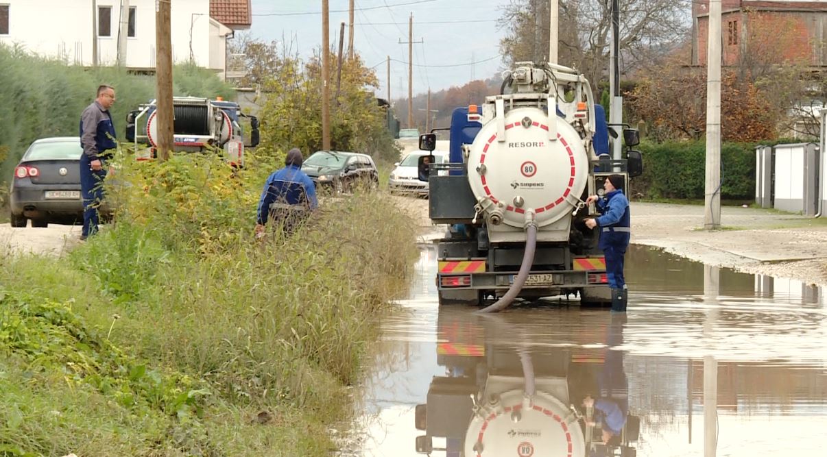 Fshati Rashçe nën ujë  banorët kërkojnë zgjidhje për Vardarin