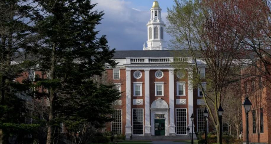 Bie me 17 për qind regjistrimi i studentëve të huaj në universitetet amerikane