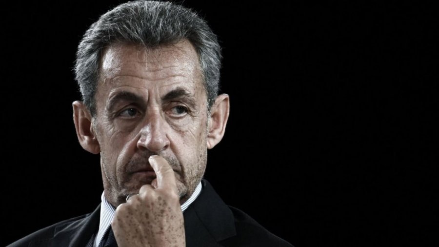  Tmerri  i 20 ditëve burg  Sarkozy boton librin pas lirimit nga qelia  shkroi 11 faqe çdo ditë