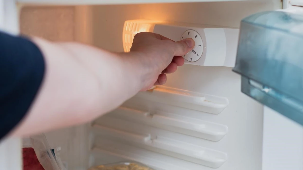 A po e rregulloni gabim frigoriferin  Çfarë nënkuptojnë numrat në rrotëz dhe si të shmangni prishjen e ushqimit