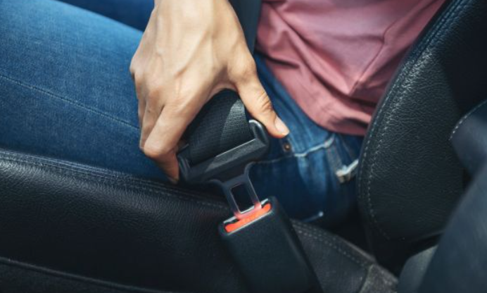 Në zemër të Evropës  ekziston një vend ku vendosja e rripit të sigurimit në makina nuk është e detyrueshme