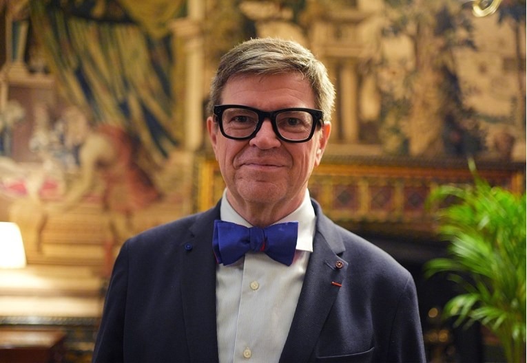 Kryeshkencëtari i inteligjencës artificiale i Metinit jep dorëheqjen dhe hap kompaninë e tij