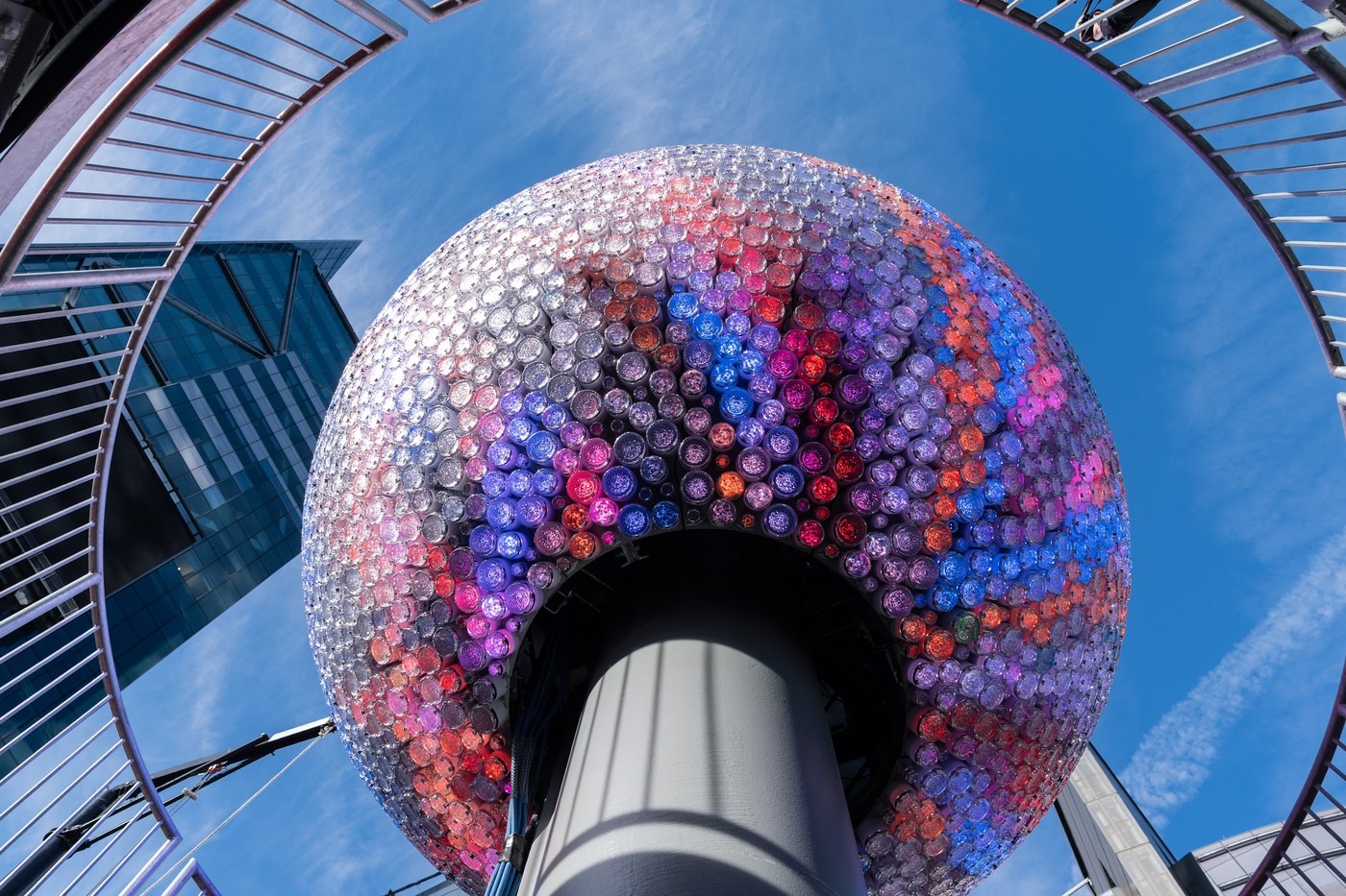 times-square-zbulon-topin-e-vitit-te-ri-2026-me-i-madhi-ndonjehere-me-dyfishin-e-kristaleve