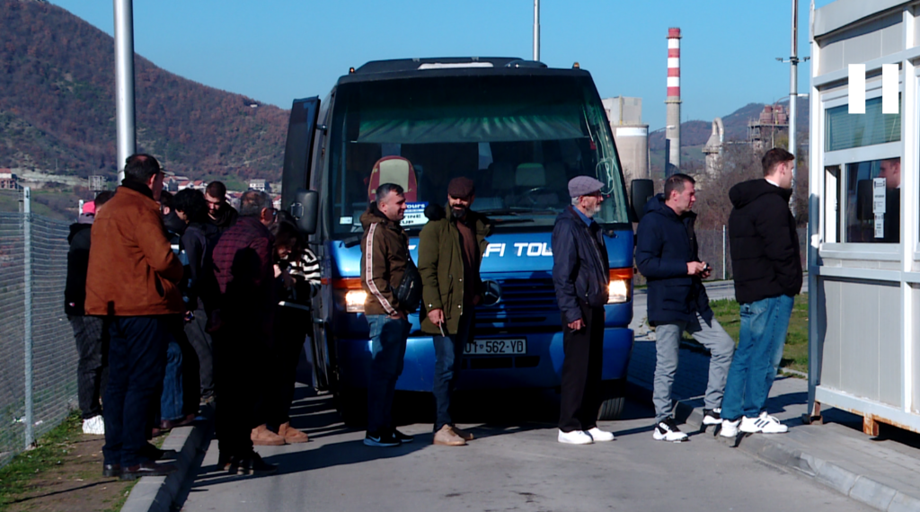 Protestës në Shkup iu bashkuan shumë qytetarë nga Kosova  në Bllacë u vërejt numër i shtuar i qytetarëve