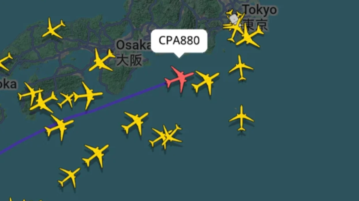 Udhëtarët e fluturimit Hong Kong   Los Angeles do të festojnë dy herë Vitin e Ri