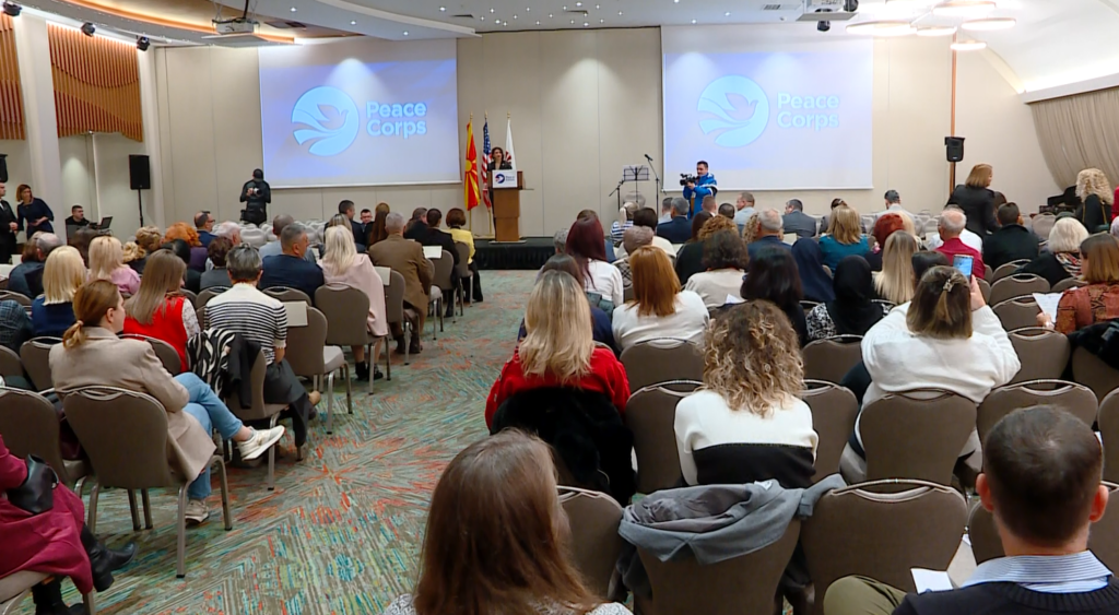 Korpusi i Paqes filloi misionin e tyre në Maqedoninë e Veriut  Ageler  Vullnetarët përfaqësojnë më të mirën që SHBA të i ofrojnë botës